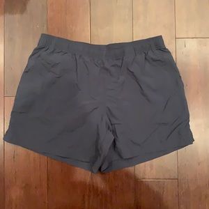 Women’s Medium Columbia Shorts